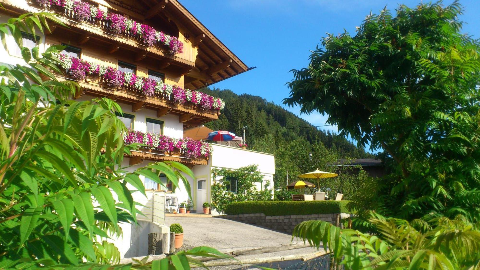 Apartment Schneeberger Stummerberg Rum bild